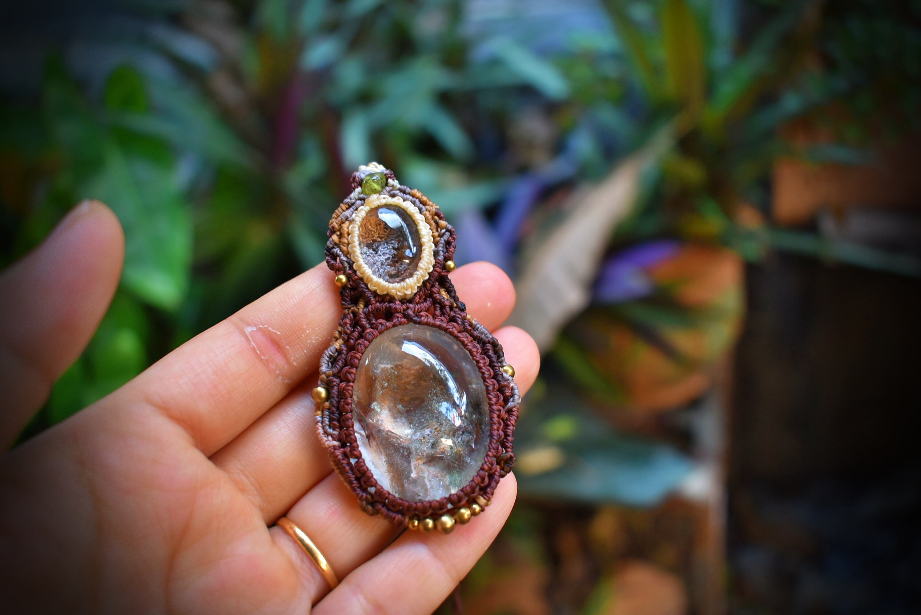 柿色の森と奇跡の森★ダブルガーデンクォーツ マクラメペンダント