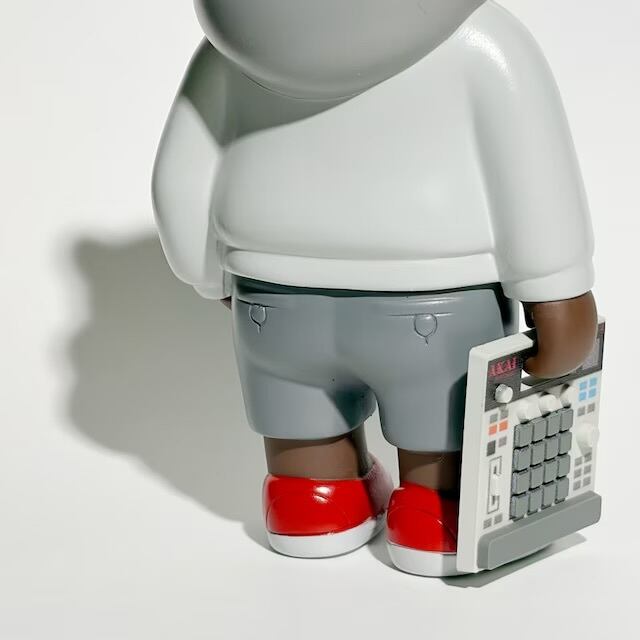 INTERBREED : DIGGIN' BEAR “AKAI professional” | FULLSPEC.