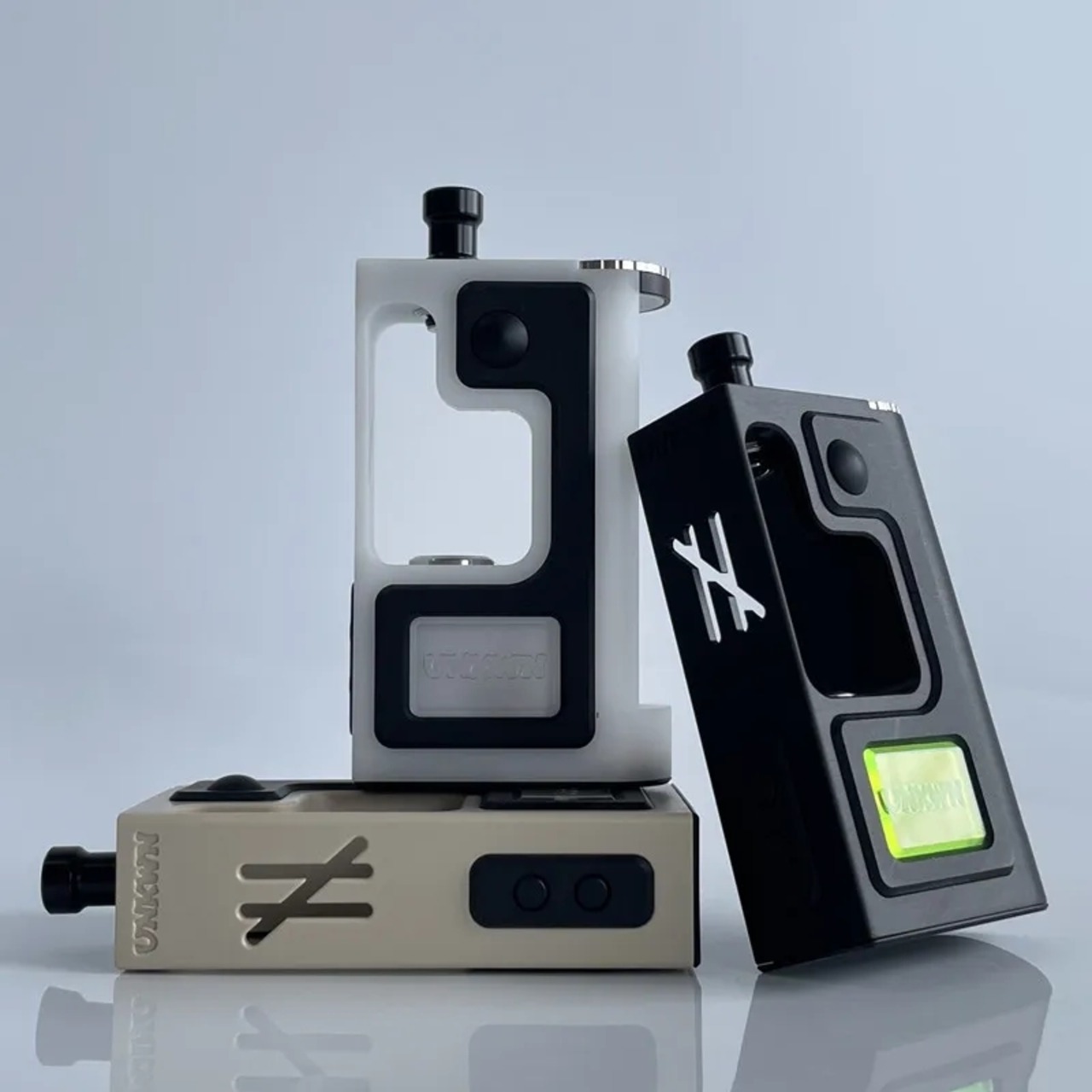 Lore Unkwn by Hussar Vapes【CLONE】【送料無料】【Evolv DNA60C 