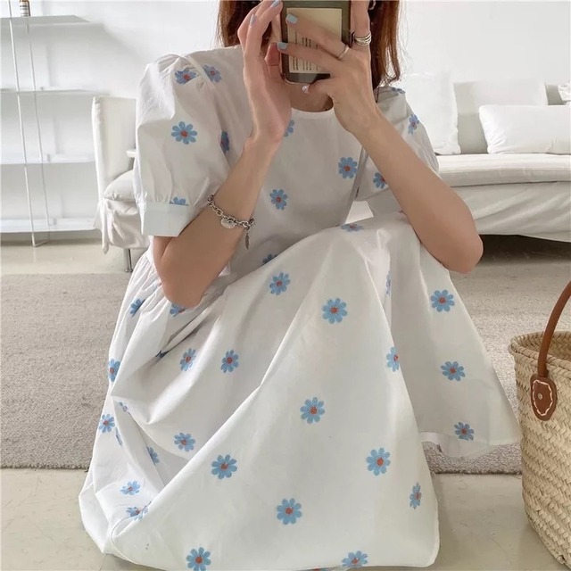 フラワー刺繍 ワンピース Clos Canon フラワー刺繍 ワンピース Clos Canon