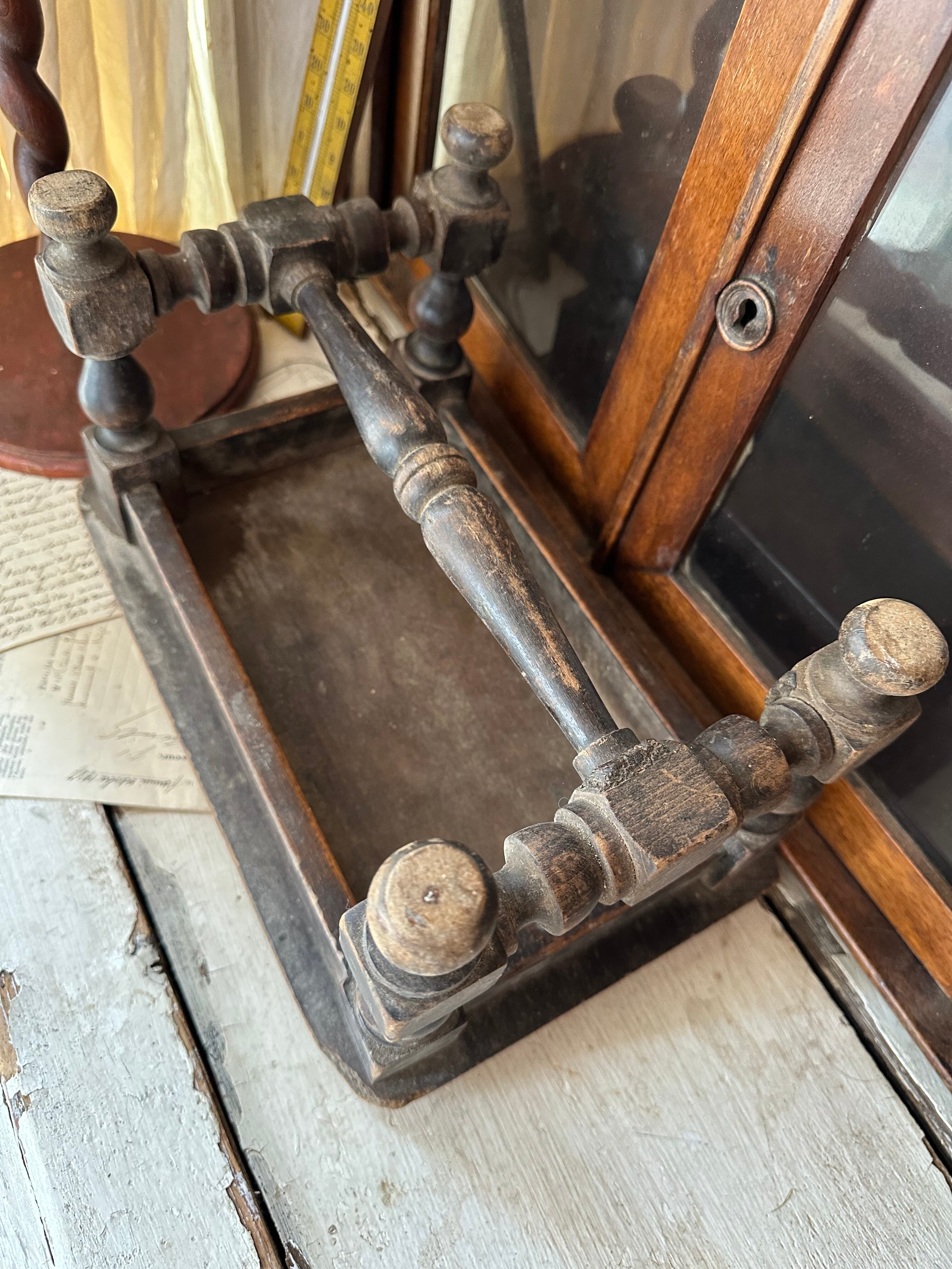 ダークブラウンの木製ステップ台 踏み台 | Brocante de La Cocotte