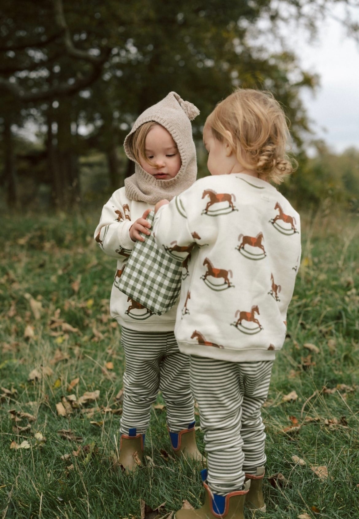 organic zoo - Rocking Horse Sweatshirt | Pay ID