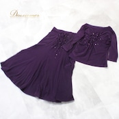 社交ダンス 衣装 スタンダード 上下セット ツーピース レッスンウェア パーティ衣装 レディース 紫 パープル系 ラインストーン シンプル 上品 ダンス用衣装 フェミニン デザイン 膝下丈 ストレッチ フィット感 高級感 コーディネート 取り入れやすい カジュアル 上品さ 着心地 軽やかさ おしゃれ カラー展開 艶感 女性らしさ ダンスパフォーマンス ラインストーン装飾 パーティー使用 人気ブランド レディースファッション