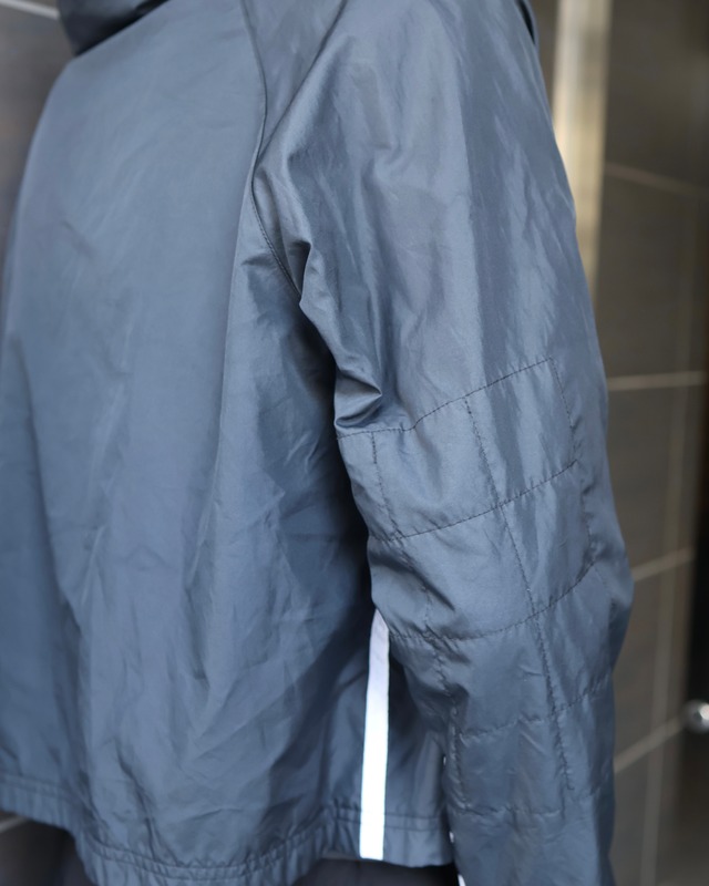 Short length hoodie storage zip jacket