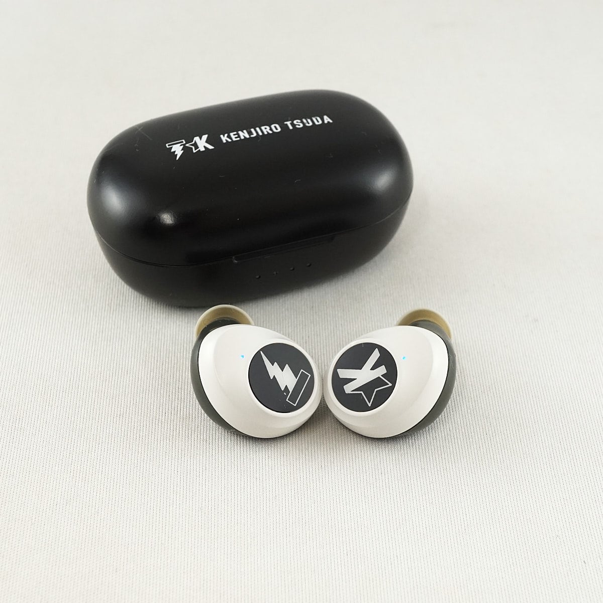 Apple AirPods Pro 2 右イヤホンのみ USED品 エアーポッズ プロ R 片耳