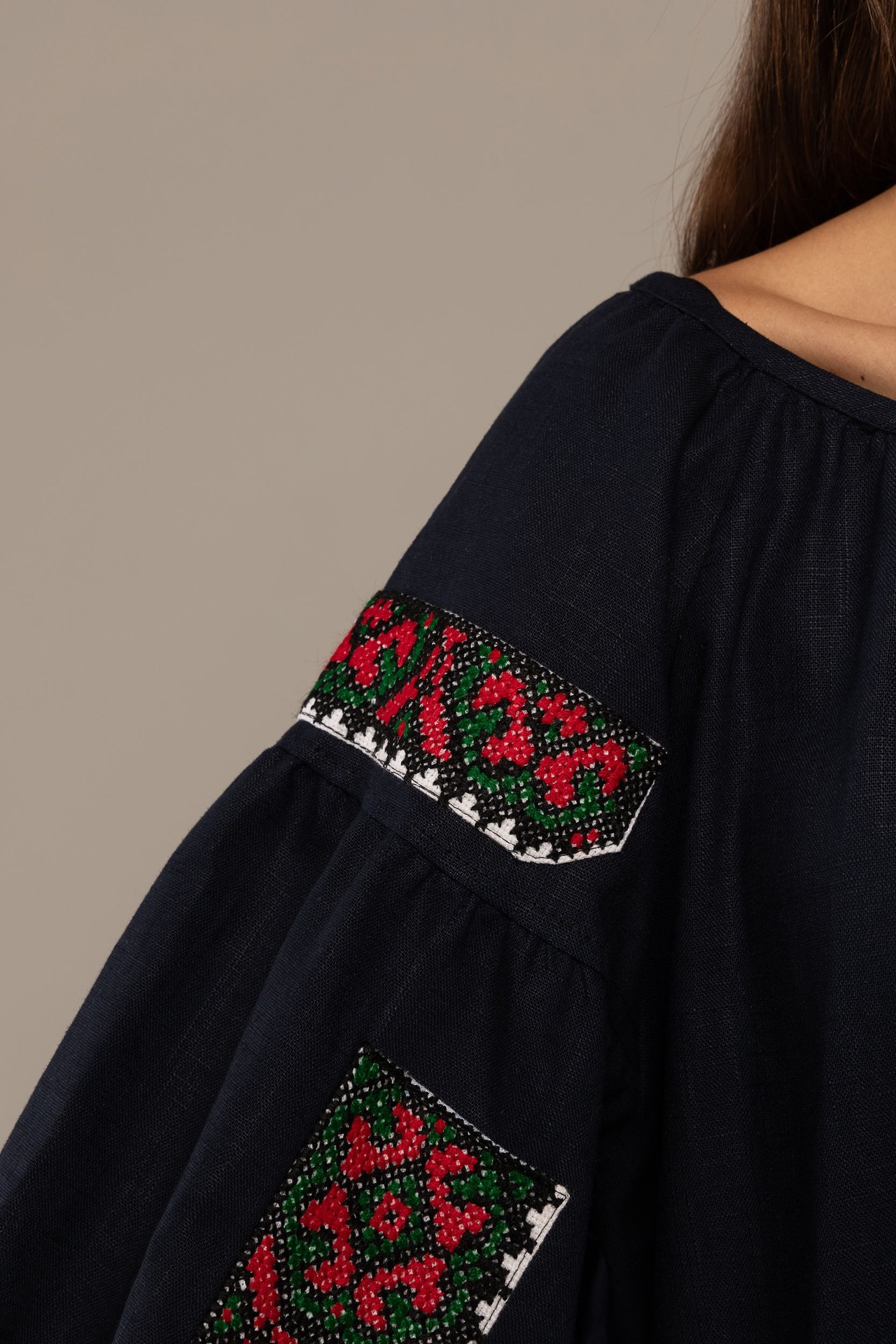 ウクライナ刺繍ヴィシヴァンカ　手刺繍　レディース・フリーサイズ - 9