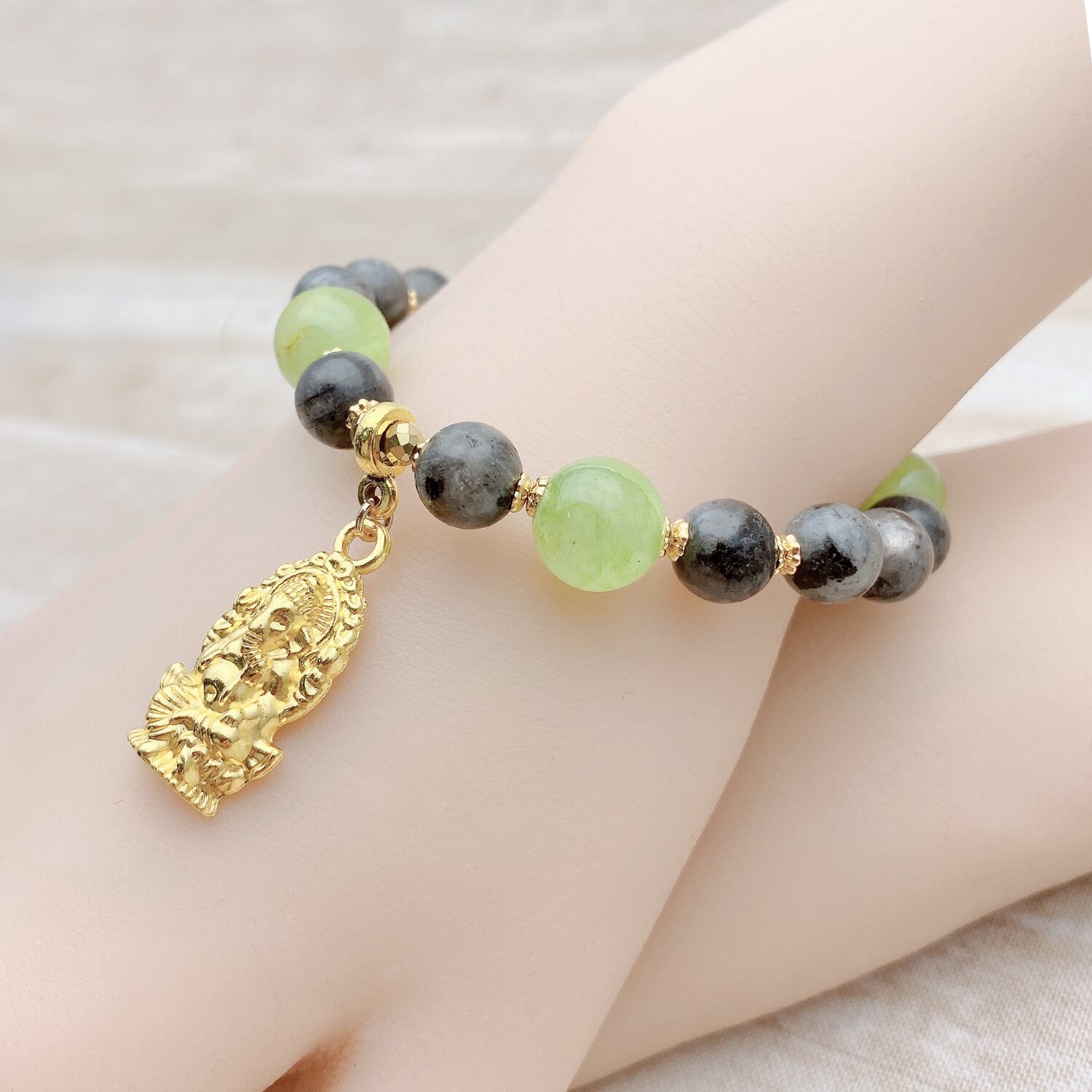 奉仕品】金運を呼び込むインド神チャーム付き・ガネーシャブレスレット