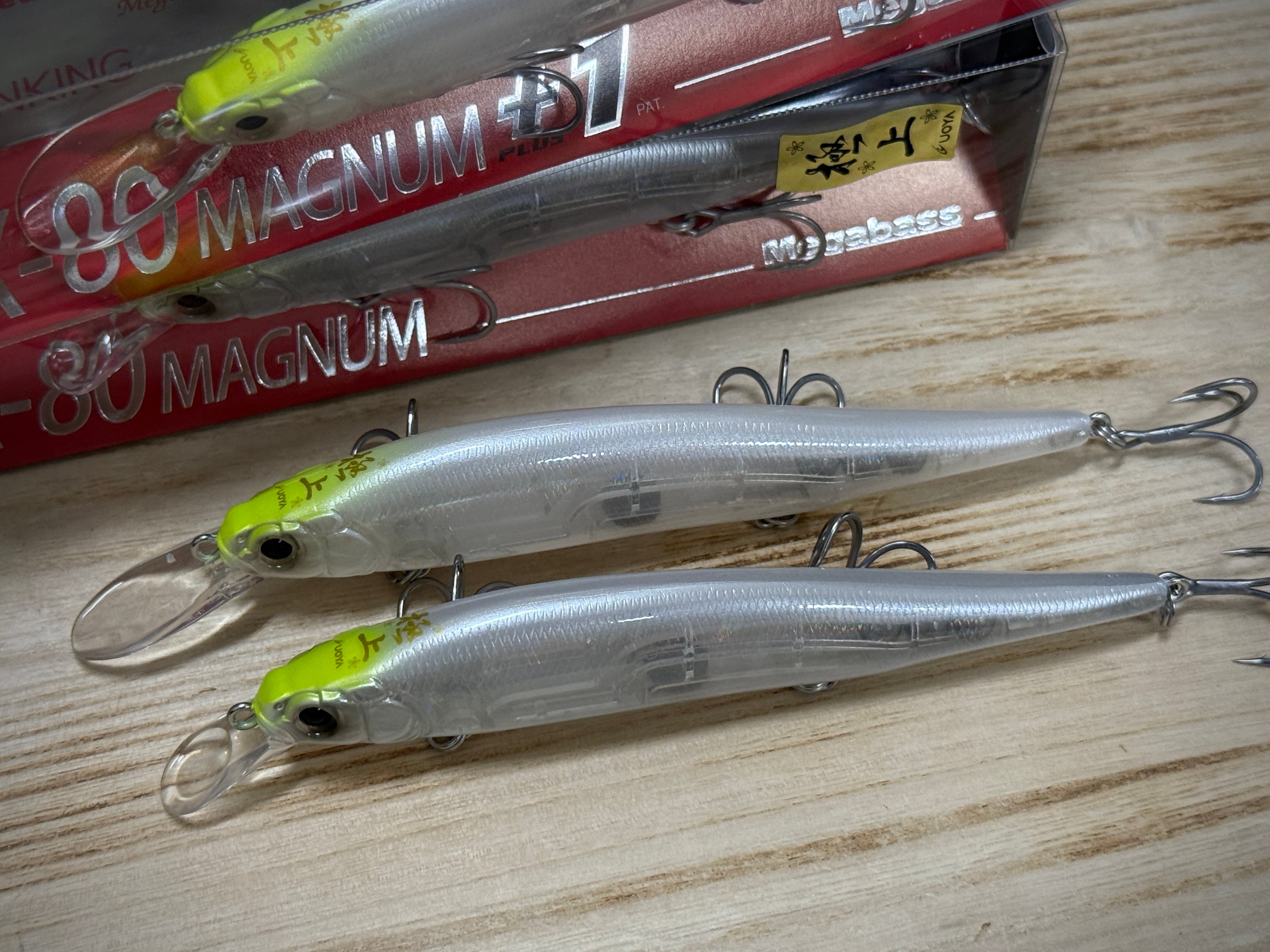 Megabass X-80 MAGNUM / X-80 MAGNUM+1【UOYA 極上カラー #CRYSTAL