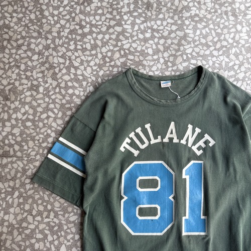 Champion / 70's football Tee  sizeXL