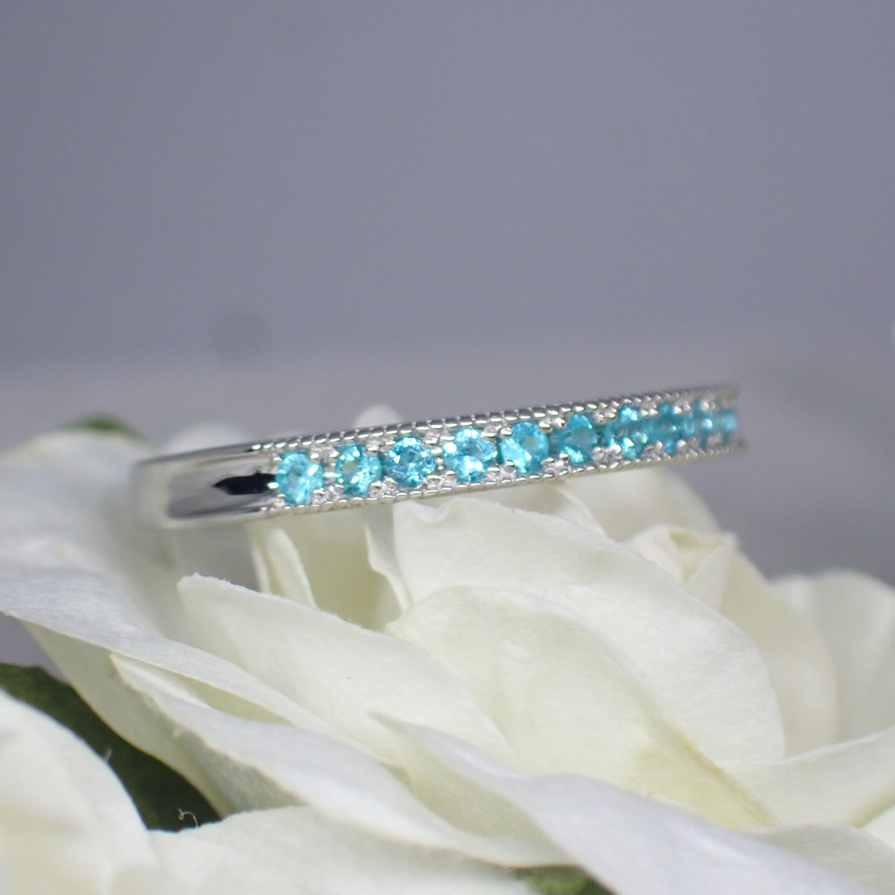 サンプルリングSALE】ブラジル産パライバトルマリン☆ハーフエタニティ  