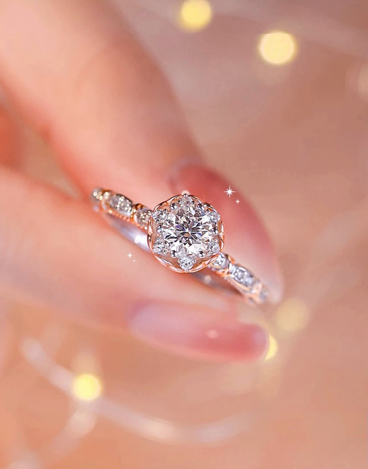 フラワー モアサナイト 花 2カラー キラキラ 0.6ct ゴージャス