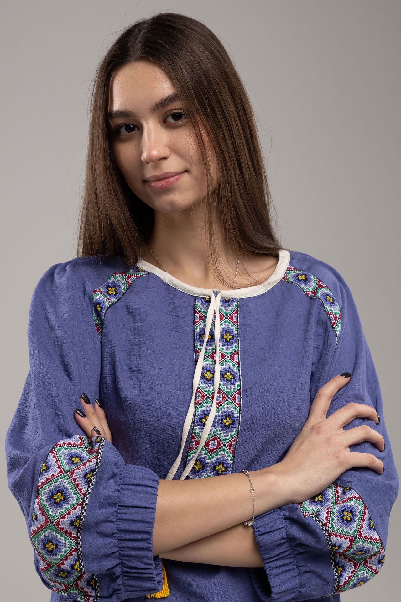 ウクライナ刺繍ヴィシヴァンカ　手刺繍　レディース・フリーサイズ - 1