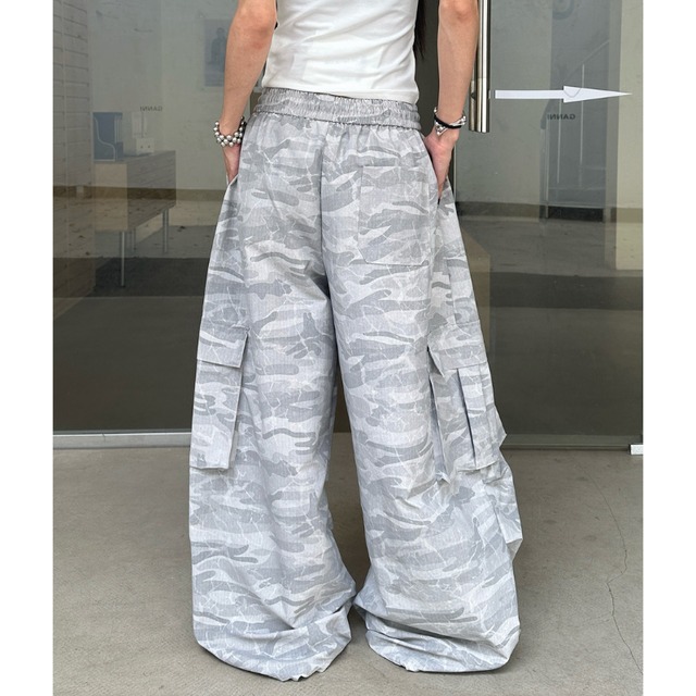 camouflage loose cargo pants　迷彩ルーズカーゴパンツ　J1944