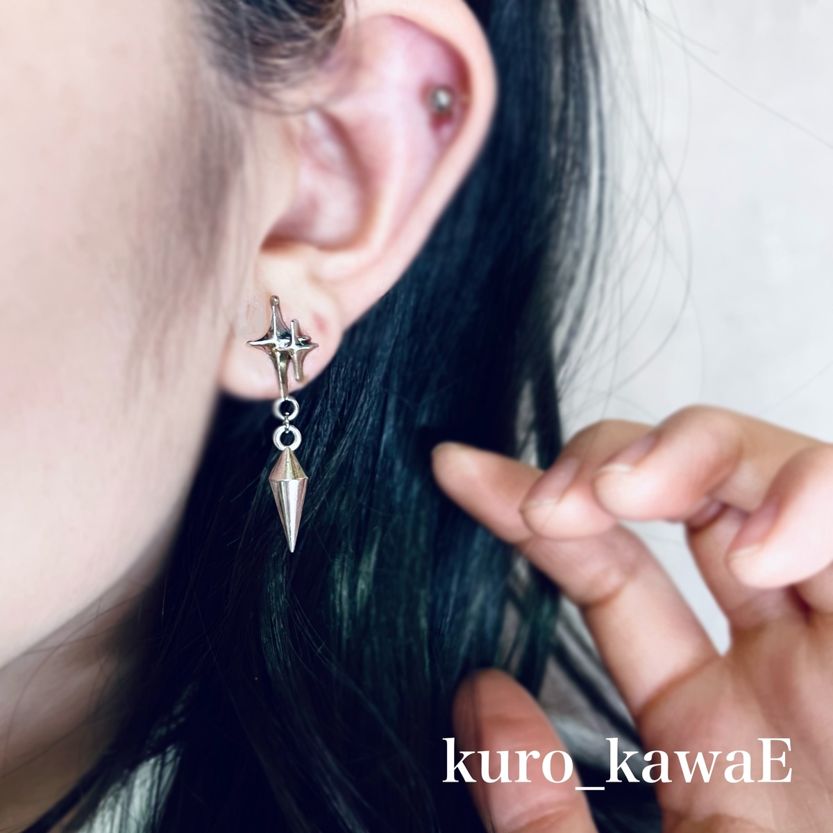 両耳用−キラキラピアス】星 月 宇宙 ゴシック 地雷系 病みかわいい 