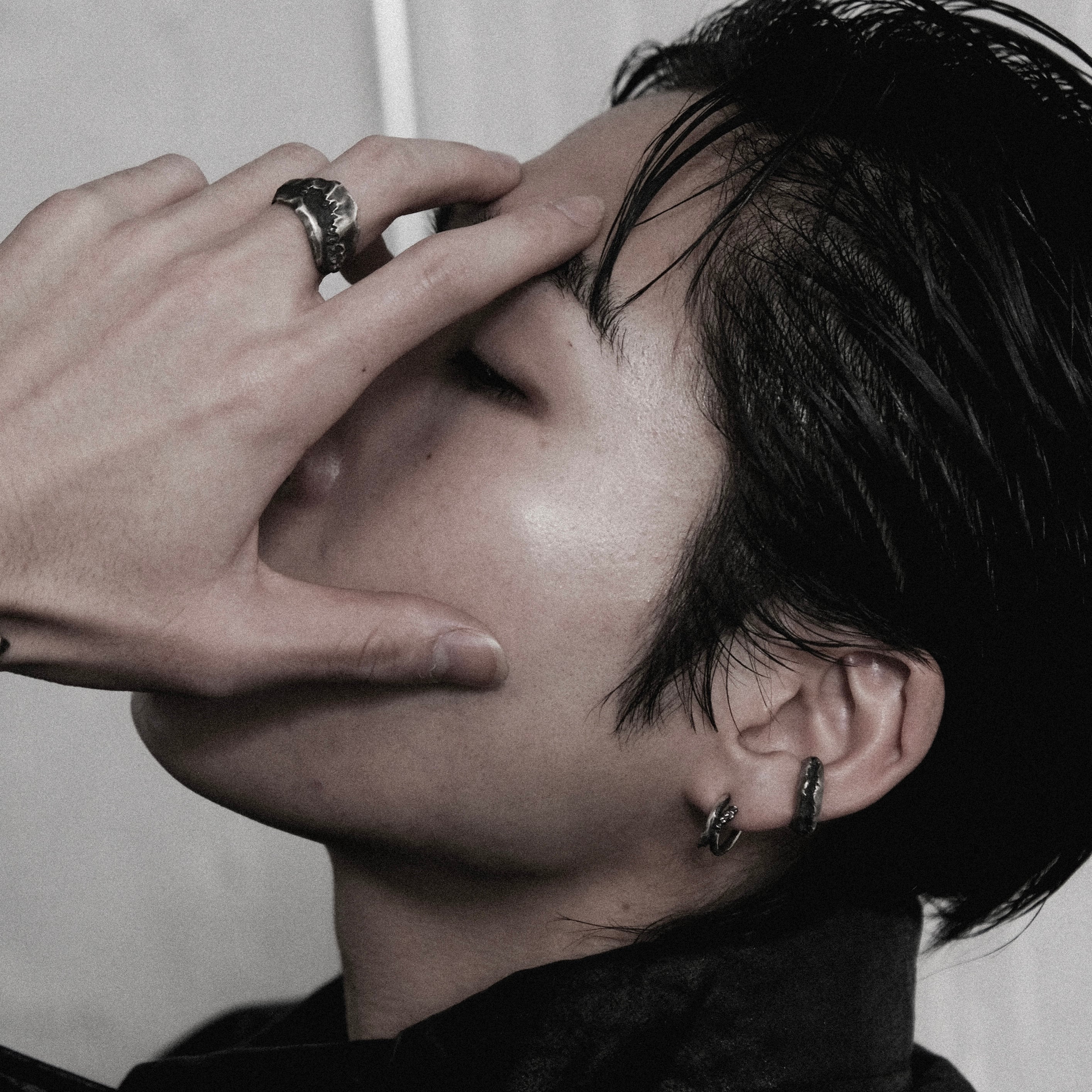 Cracked Ear Cuff | VAINON