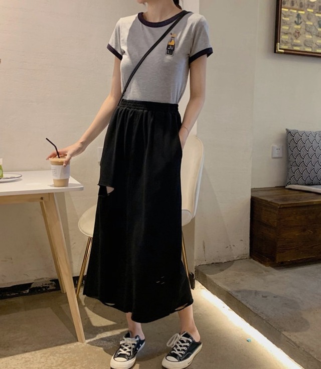 さりげないダメージ加工がオシャレ ロングスカート 黒 ブラック 白 ホワイト Stepwall