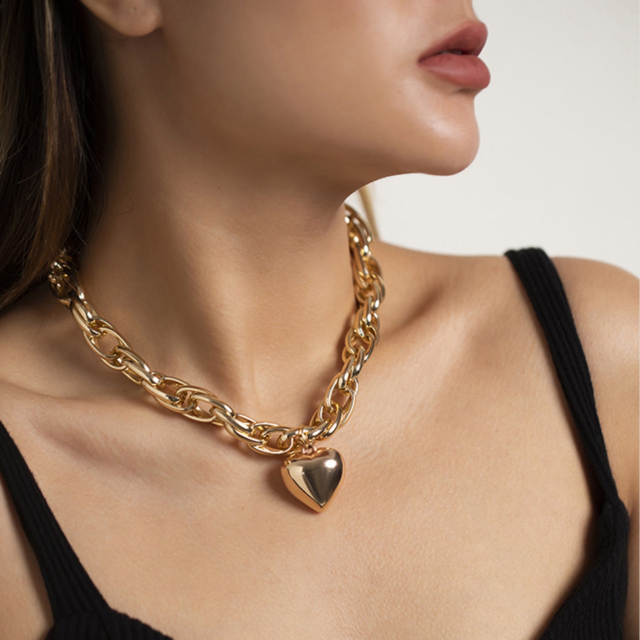 Heart-shaped chunky chain necklace (ME316)