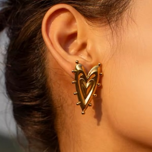 Bohemian double big heart pierce