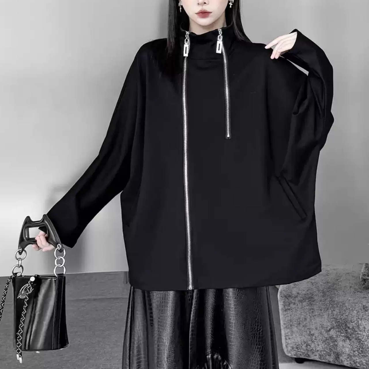 Zip-up sweatshirt (ME480)