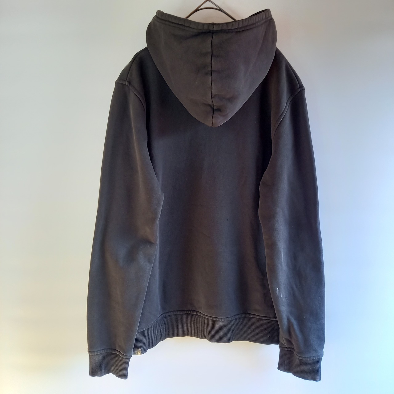 ノースフェイス　プルオーバー　スウェット　フーディー　ビッグロゴ　刺繍　黒　XL