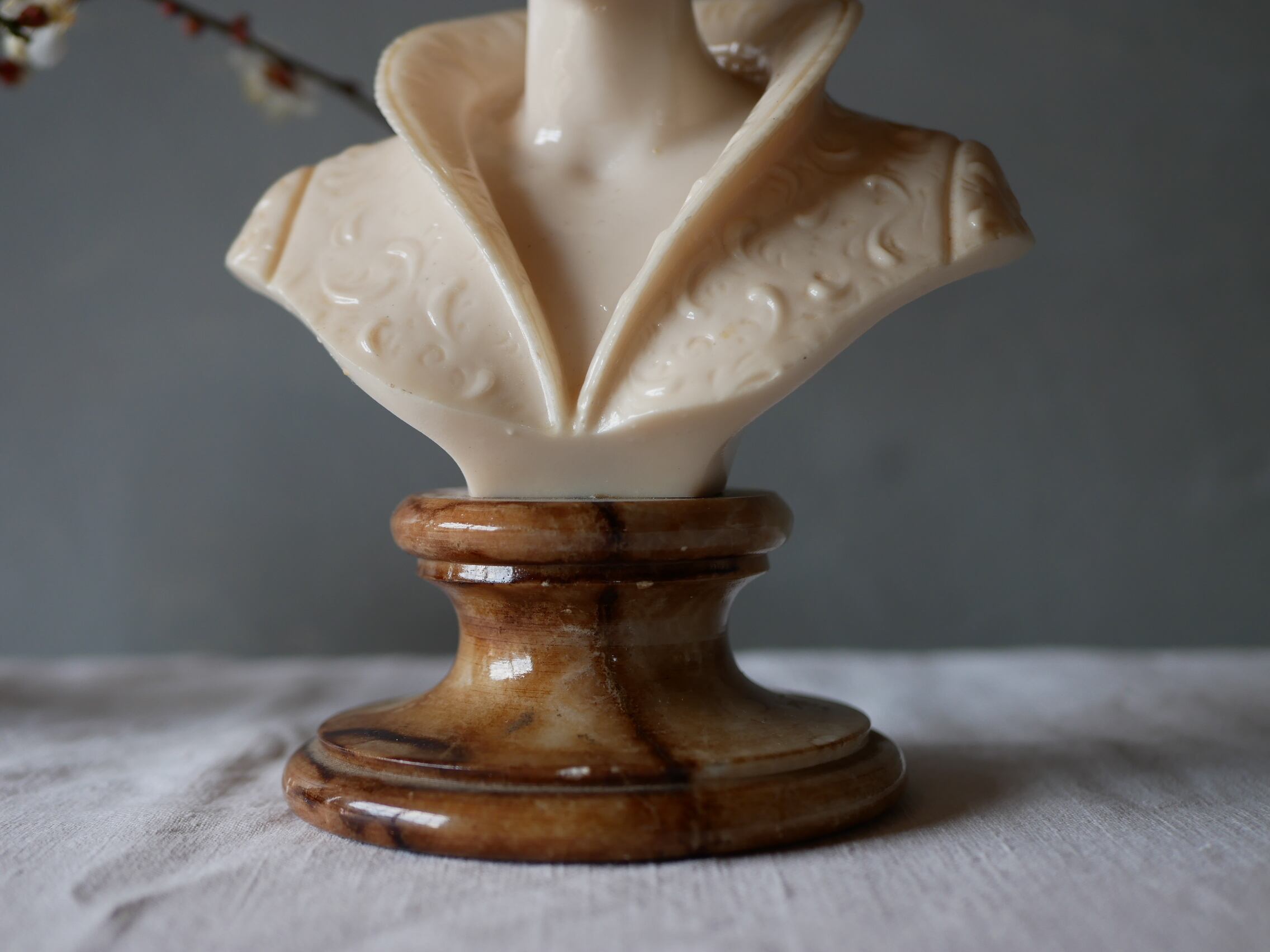 美しい女性像 フランスアンティーク ブロカント | フランス