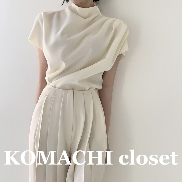 【送料無料】 パンツセットアップ 2点セット 上下セット ブラウス パンツ 半袖 スタンドカラー プルオーバー プリーツ ハイウエスト 無地 スリム 細身 韓国 レディース かわいい 可愛い 大人可愛い 大人女子 きれいめ シンプル カジュアル 大人 気品 上品 おしゃれ お洒落 こなれ感 きちんと 大人女子 レトロ エレガント シック S M オフホワイト 夏 20代 30代 40代 女子会 デート ショッピング 旅行 休日 普段使い デイリー コーデ トレンド スタイル 脚長 美脚