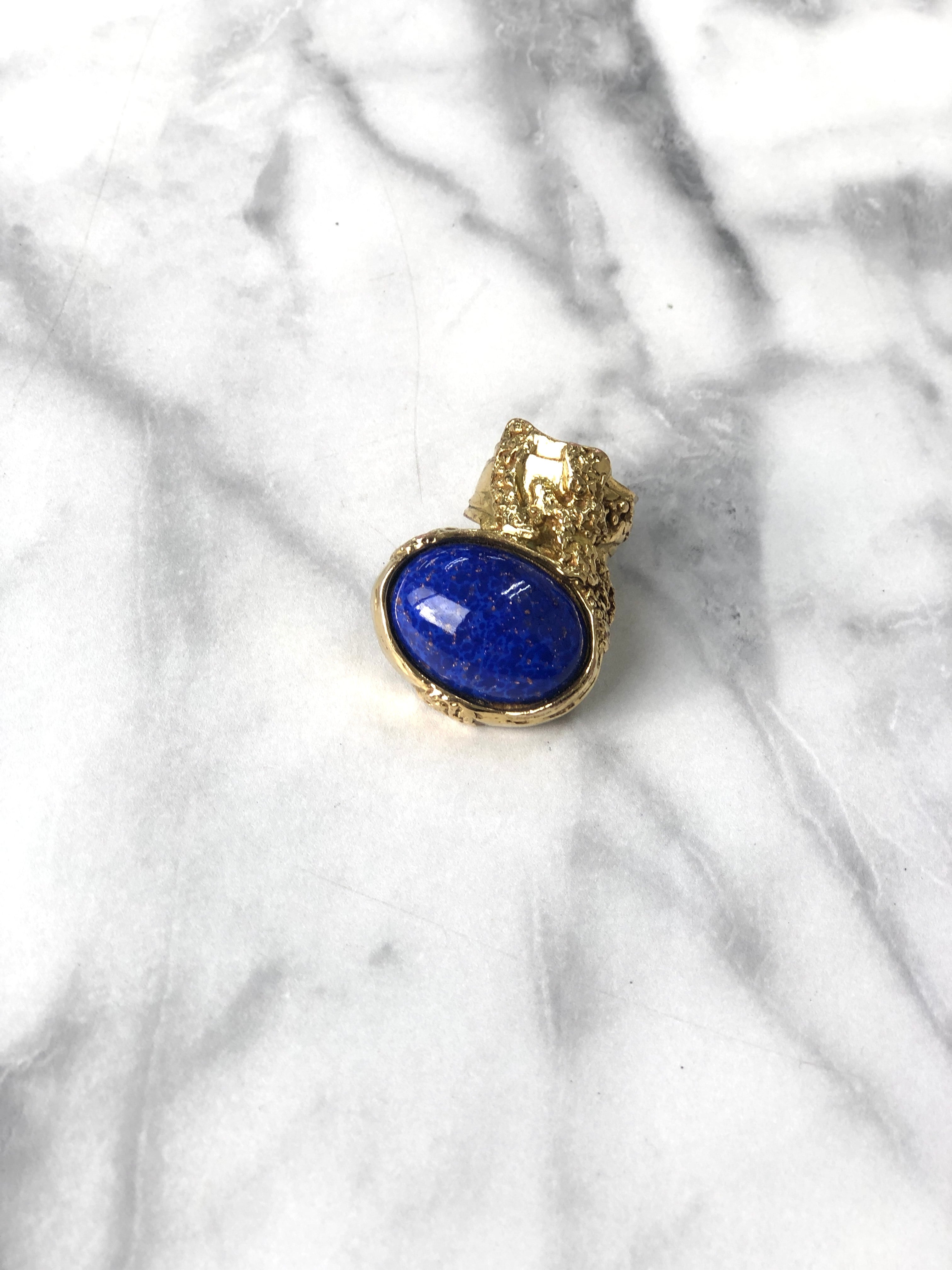 Yves Saint Laurent イヴ・サンローラン ブルーストーン リング Yves Saint Laurent イヴ・サンローラン ブルーストーン リング