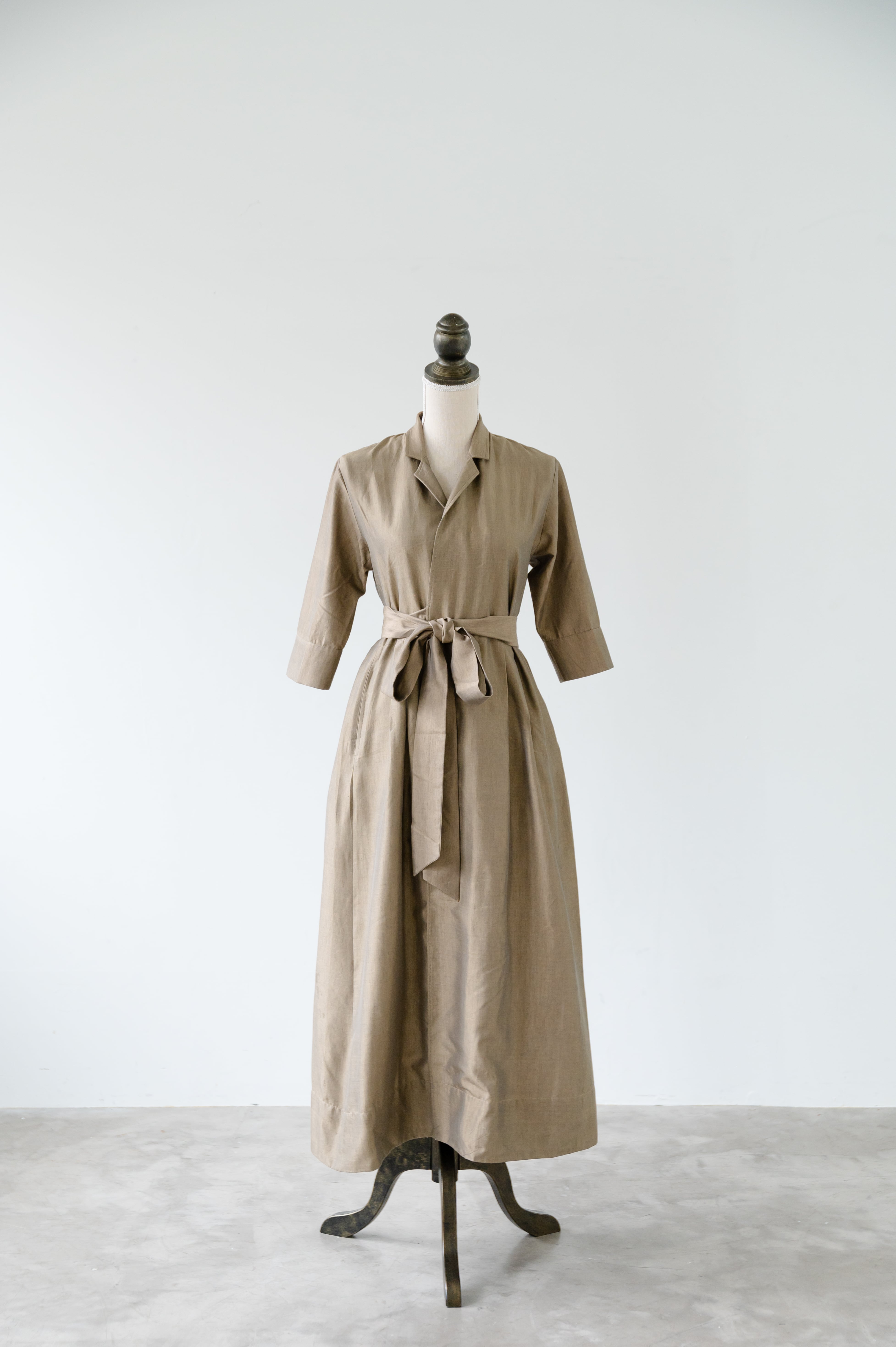 お値下中 イラーキドレス オーダー LOKITHO（ロキト） エンブロイコンビジャージードレス（ブラック