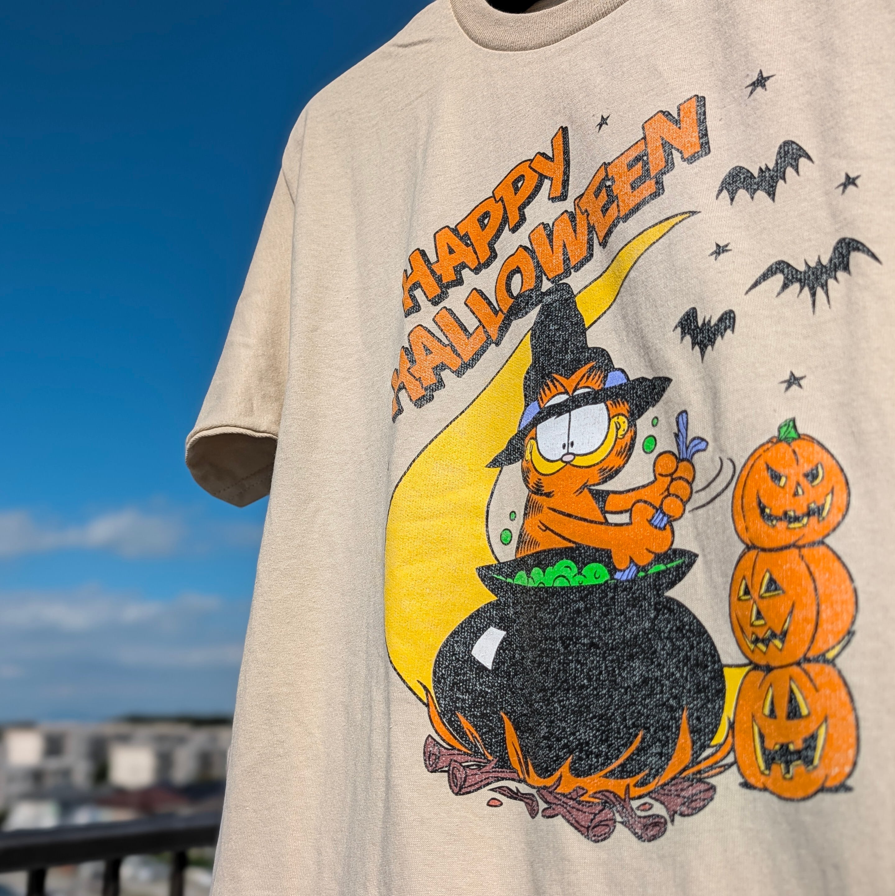 ✨️HAPPY HALLOWEEN✨️【 Garfield（ ガーフィールド ） 】HAPPY HALLOWEEN Tシャツ / US KIDS SIZE(日本のMサイズ相当) 〚アメリカン雑貨 アメトイ〛