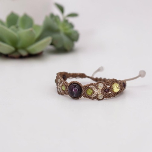 トルマリンインクォーツのマクラメ編みブレスレット/天然石/ハンドメイド【送料無料】［P-076B］