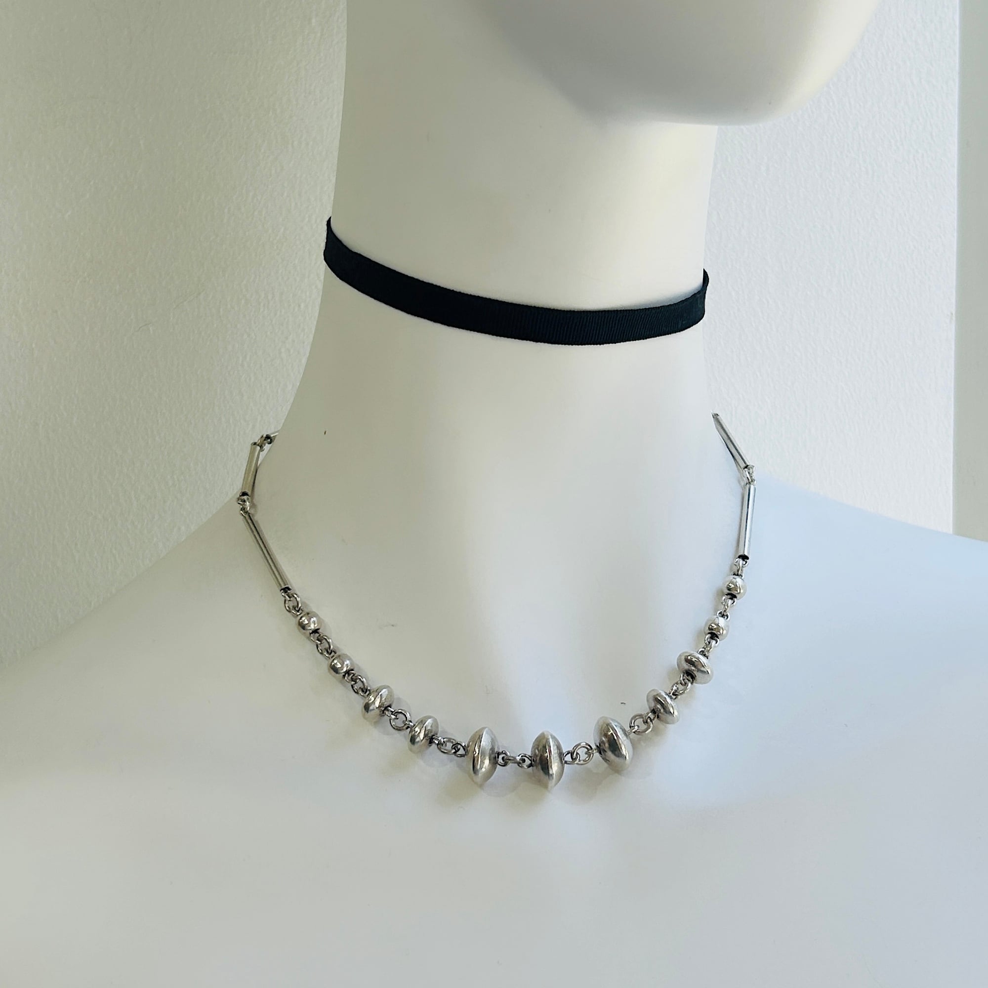 ILL BROS  ナバホ シルバー925 シルバーバー ネックレス ナバホ ハンドメイド シルバー925 ナバホパールビーズ ネックレス