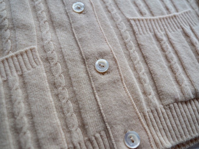 SCOTLAND ~1960‘s Vintage Cashmere cardigan