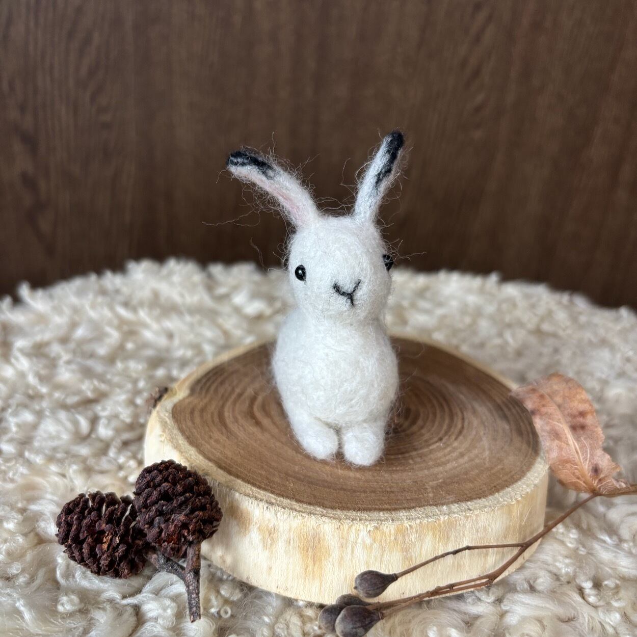 羊毛フェルト 動物の赤ちゃんひらりん。 羊毛フェルト・ビーバーの赤ちゃん♪ | ふしぎのくにのものづくり工房