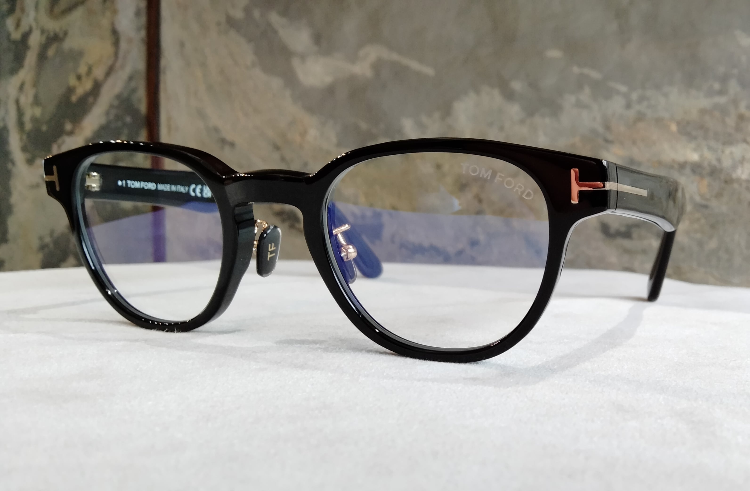 訳アリSALE】TOM FORD 手っ取り早い TF5748-B 002 メガネ シルバー 