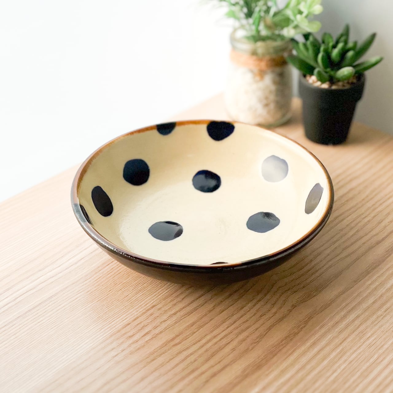 【仲間陶房】やちむん 仲間功 かわいいドット柄【(1)5寸浅鉢:点打ち】工房直送!