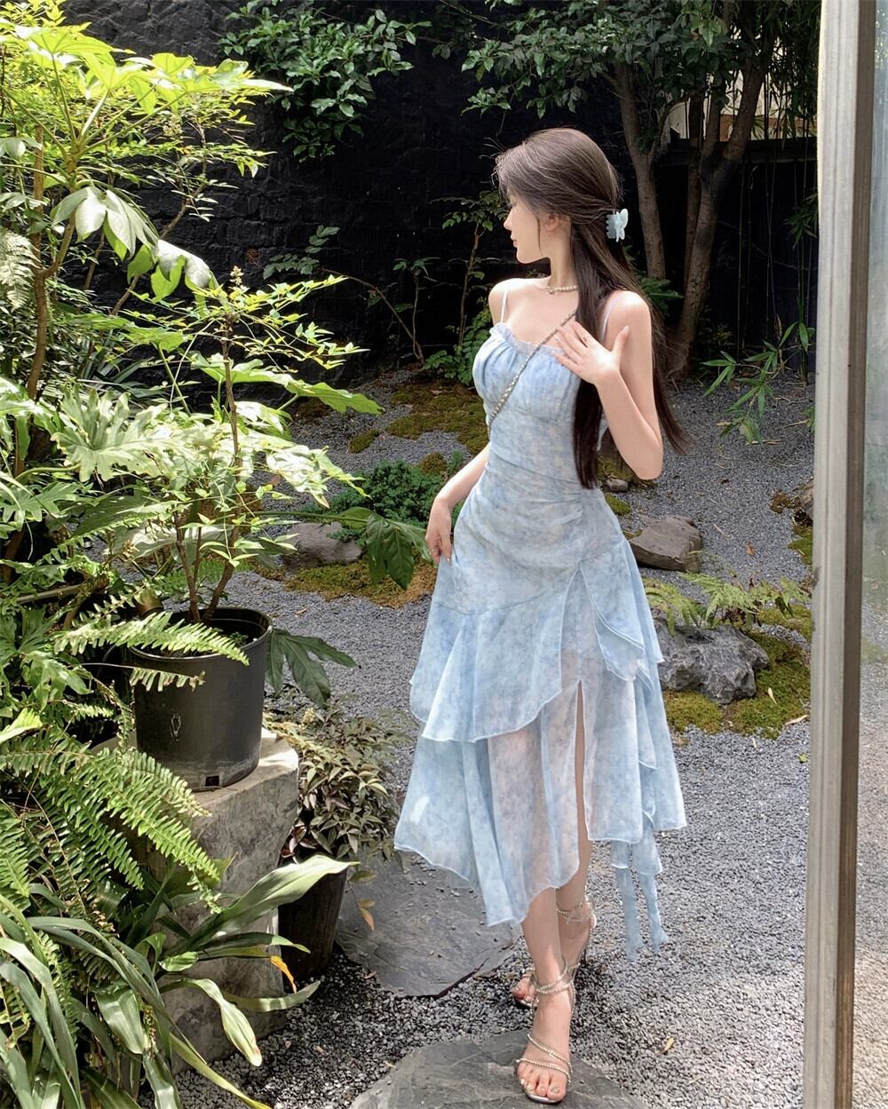 花の甘くてスパイシーなサスペンダードレス女性の夏のスーパー 花の甘くてスパイシーなサスペンダードレス女性の夏のスーパー