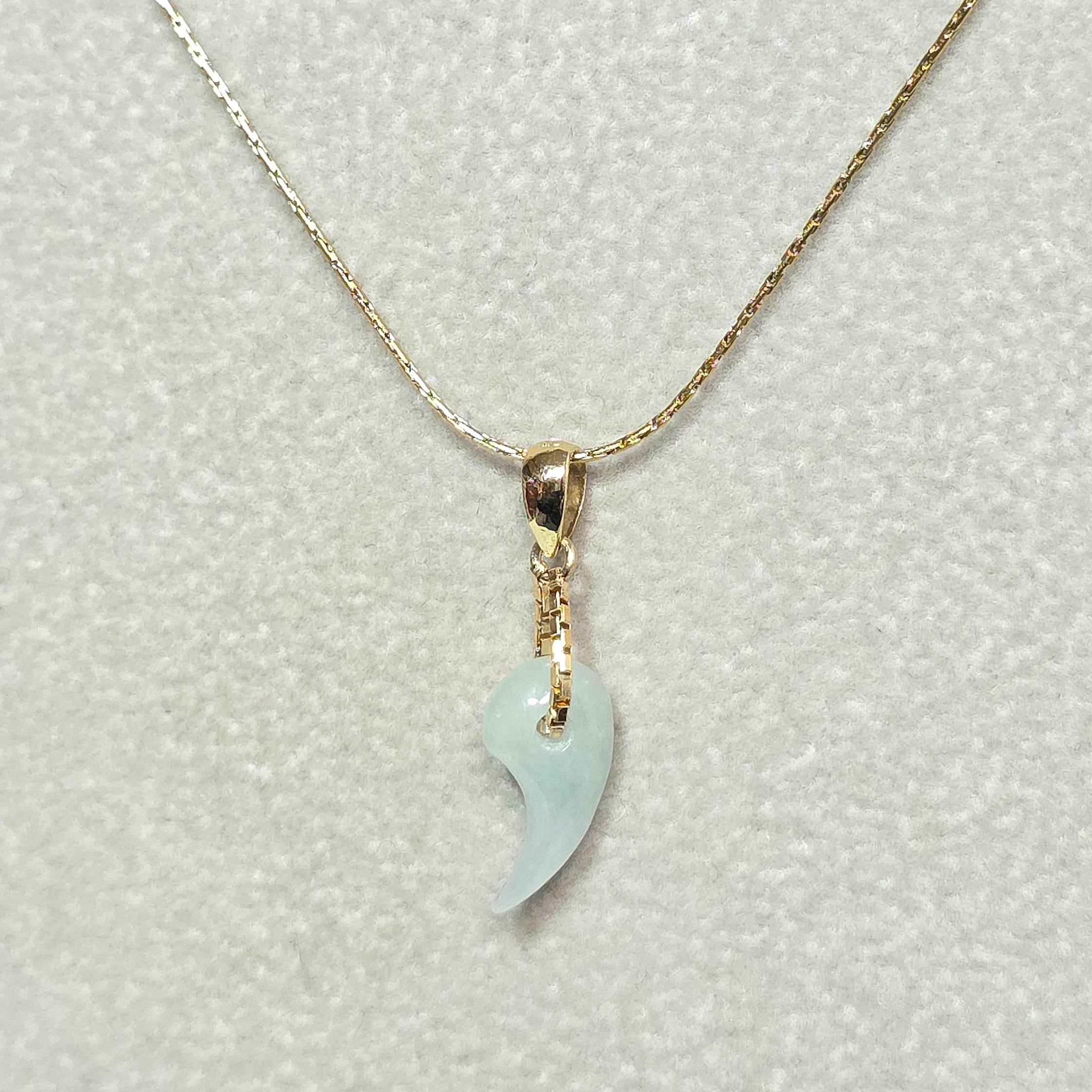 K18 :糸魚川翡翠:ペンダントトップ金具付き BPT0599 | 糸魚川翡翠工芸