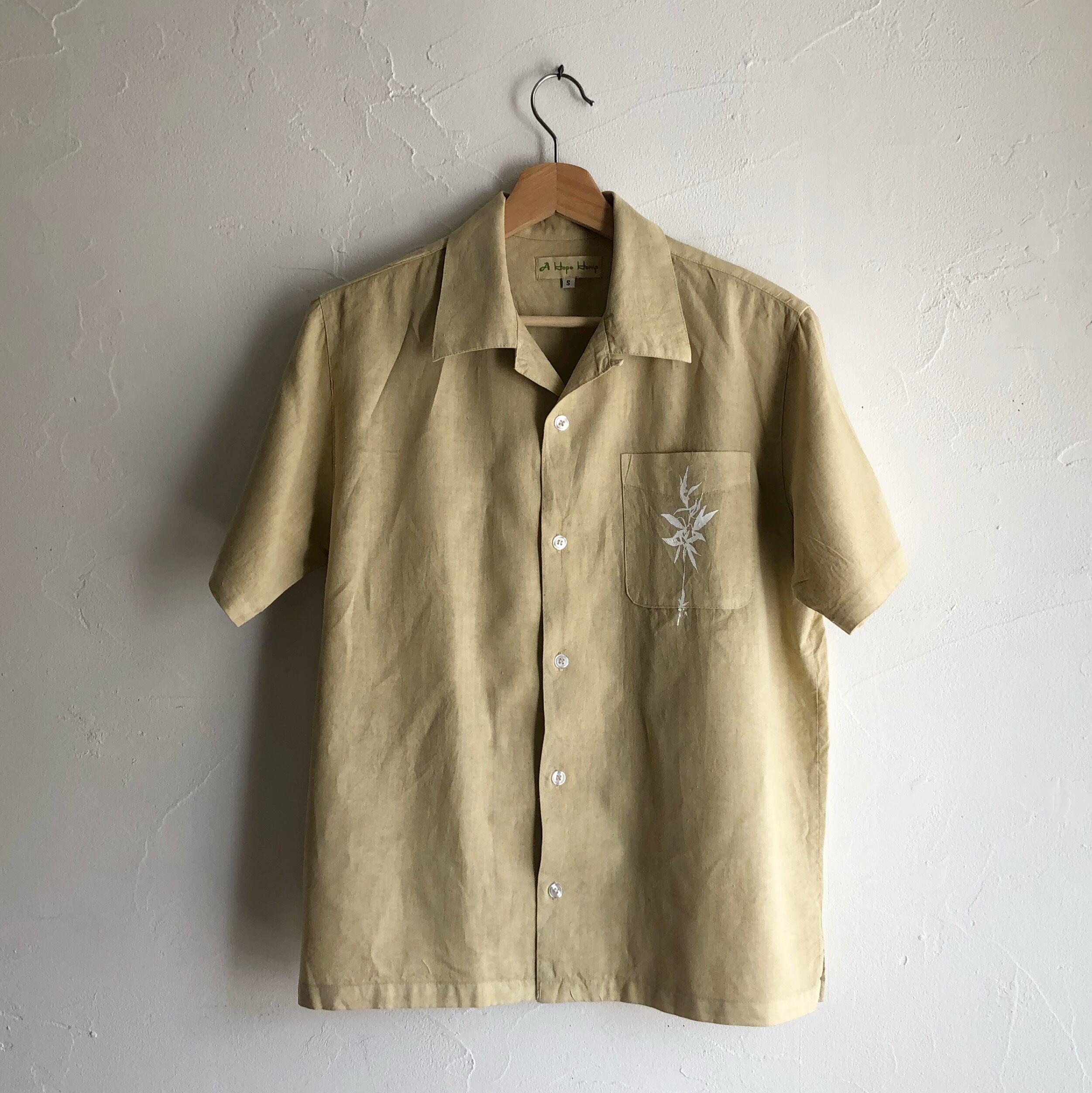 A HOPE HEMP ヘンプコットン半袖シャツ ベンガラ染め 碾茶 / 麻柄シルクスクリーン