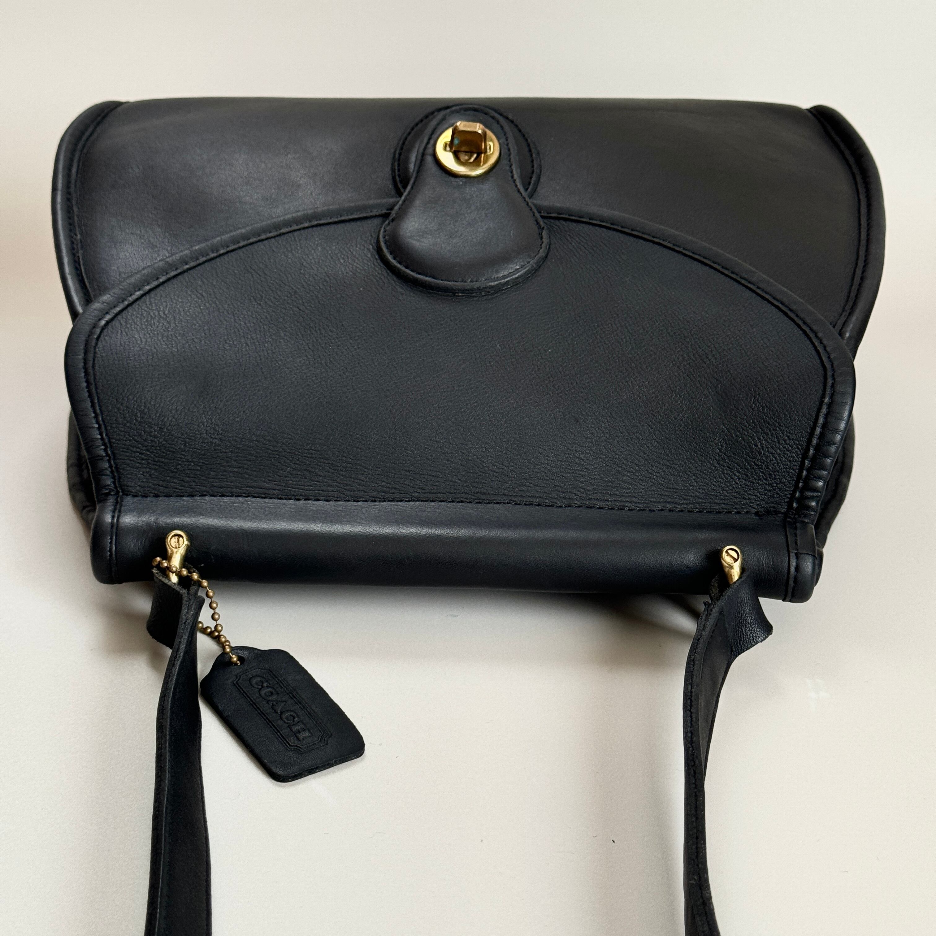 Vintage Coach 9907 Logan Bag | ONE VINTAGE