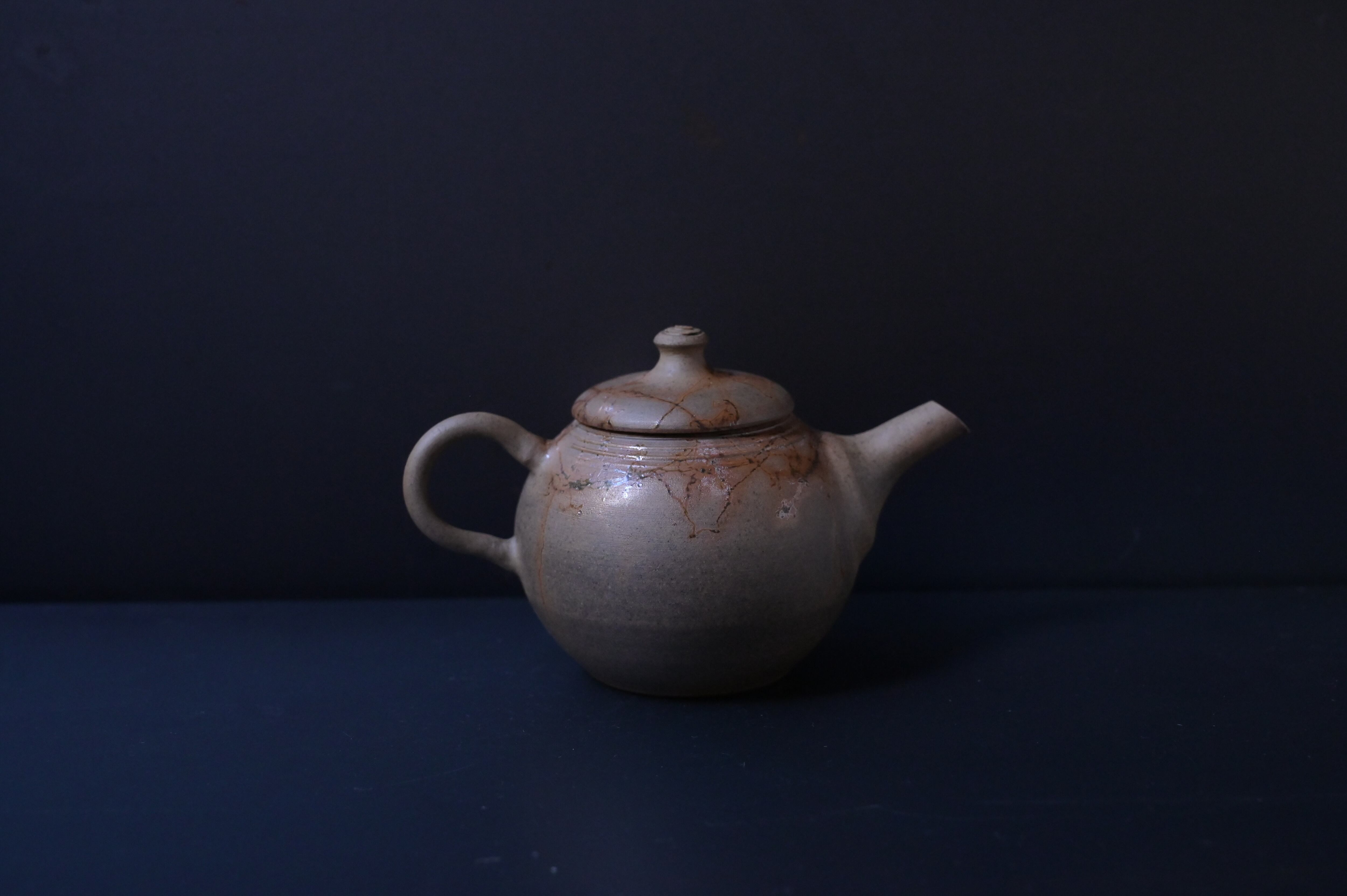 谷川仁・炭化藻掛け 茶銚 | 鎌倉倶楽部 茶寮