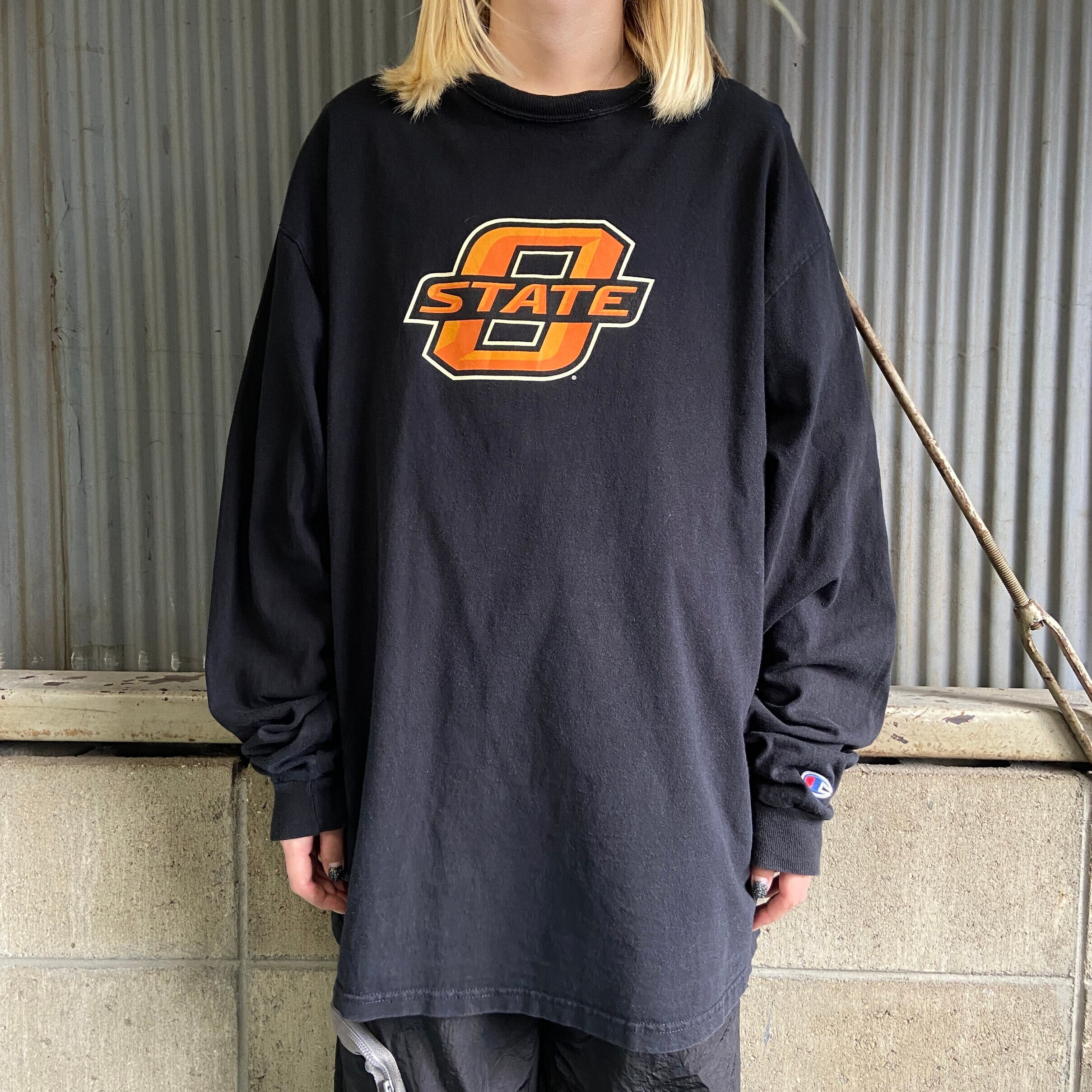 90年代～00年代 Champion チャンピオン カレッジ チームロゴプリント ロングTシャツ メンズXL 古着 長袖 ロンT ブラック 黒色  90s 00s ヴィンテージ ビンテージ【ロングTシャツ】【3anniv】 | cave 古着屋【公式】古着通販サイト