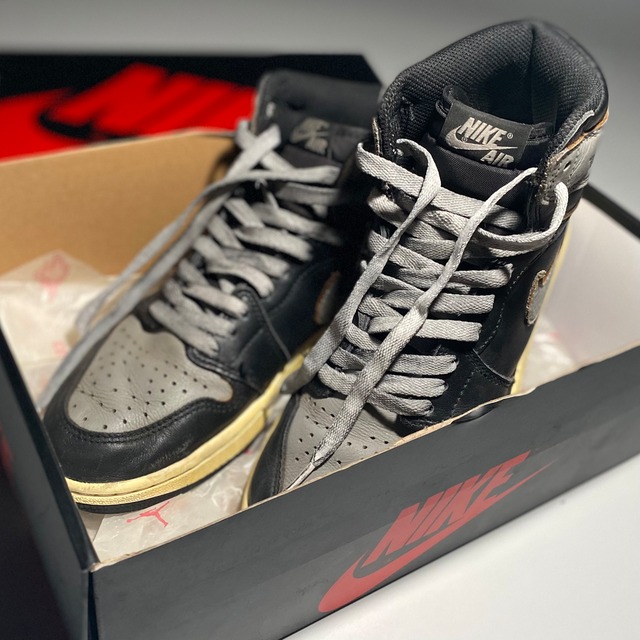 DIRTY LACES GRAY