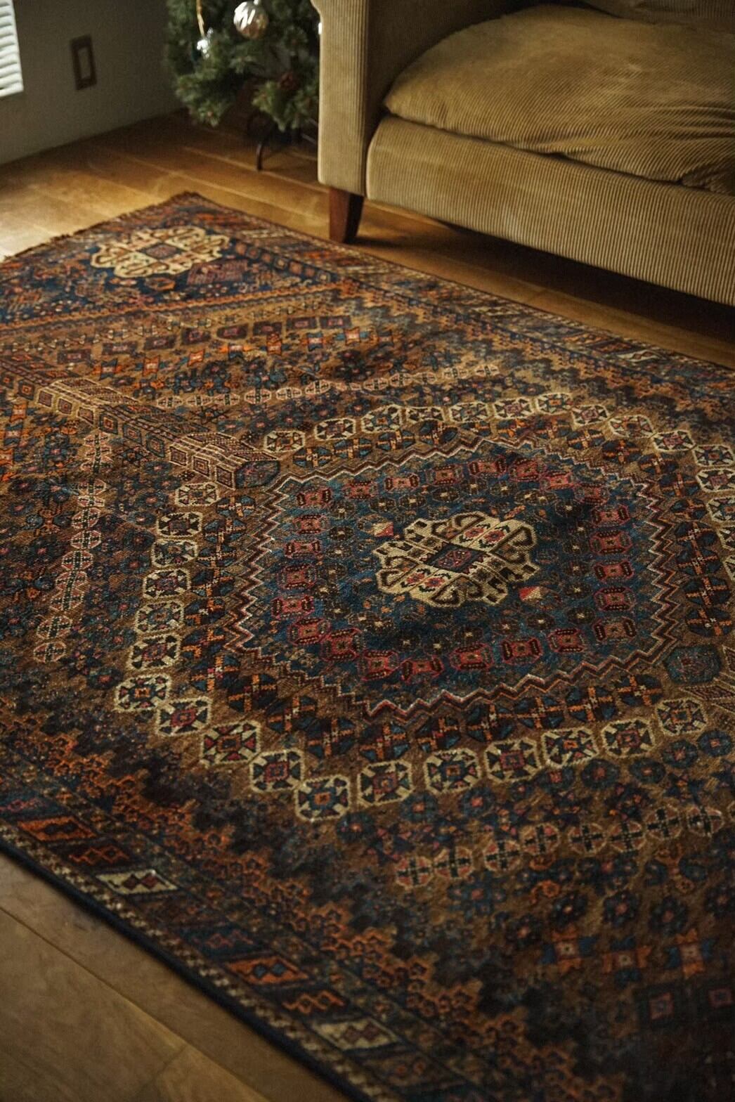 701 -Semi Antique Qashqai Kashkuli rug
