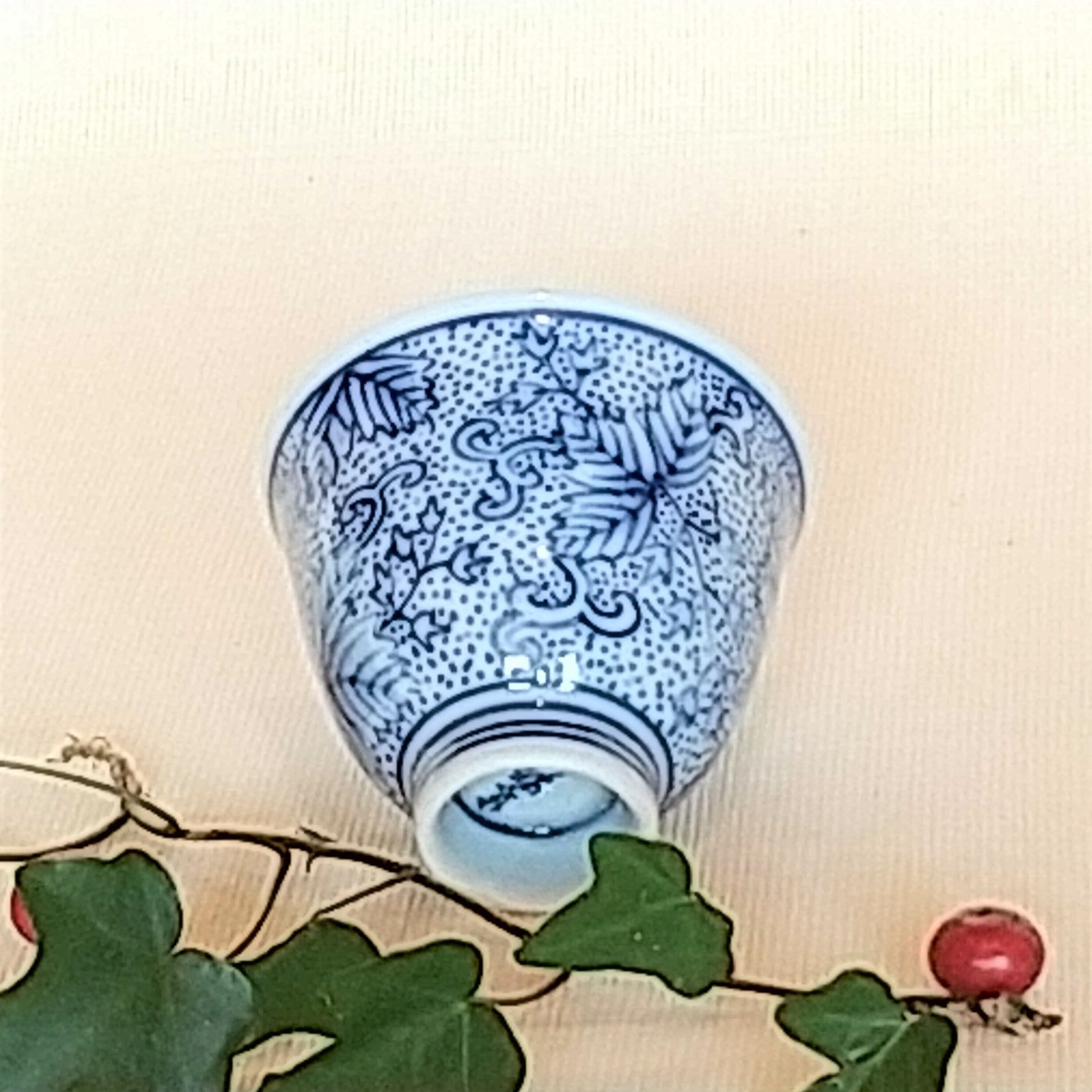 伐太郎窯 染付 桐紋 玉露煎茶 | 有田焼作家の作品が買えるお店