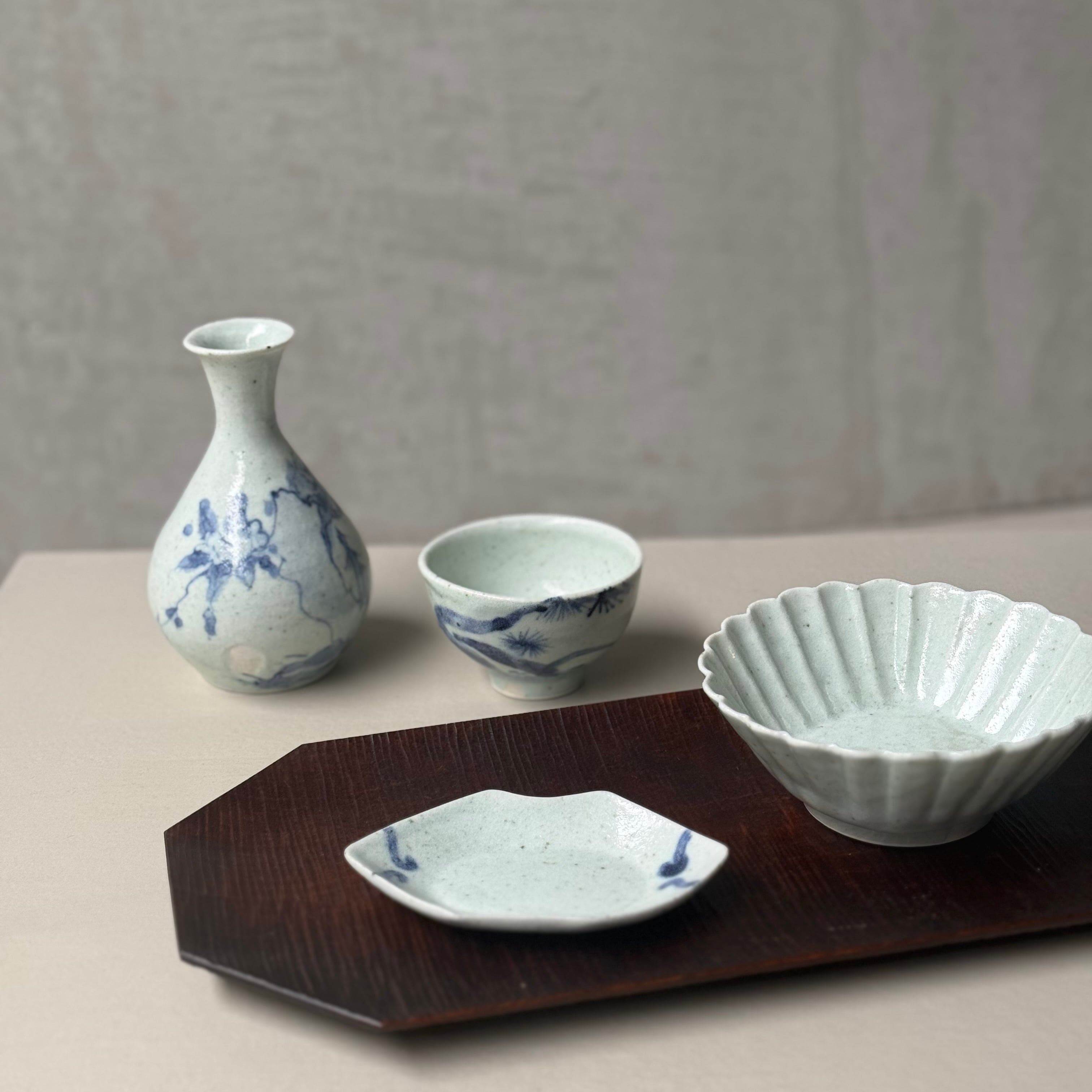 吉田崇昭 染付菊形絵替り小鉢 | gallery 一白