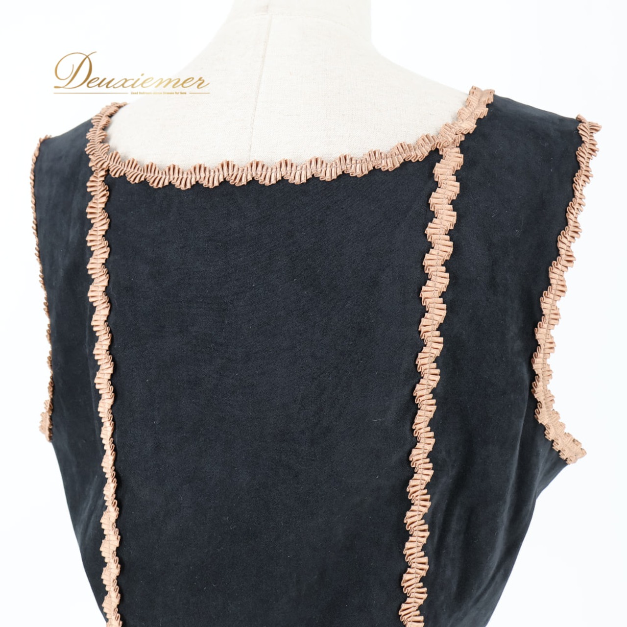 フォークダンス 衣装 Paondor パンドール ベスト ブラック系 花 花柄 刺繍 黒 白 茶 レース かわいい 練習 レッスン ダンス衣装 イベント おしゃれ チロリアン カントリー 日本製 ホワイト系 ブラウン系