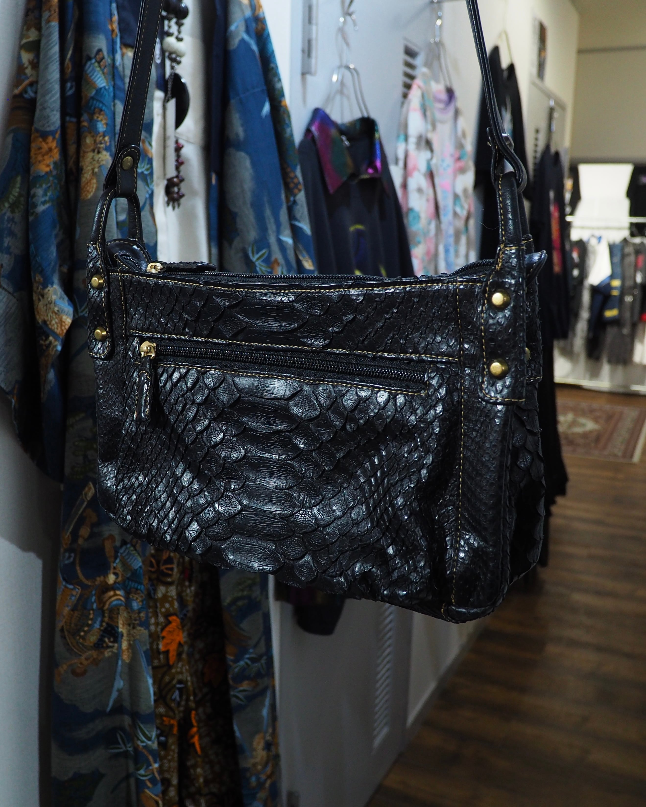 1990s ” MONTOWA ” Black Python leather Weaving vintage Shoulder Bag