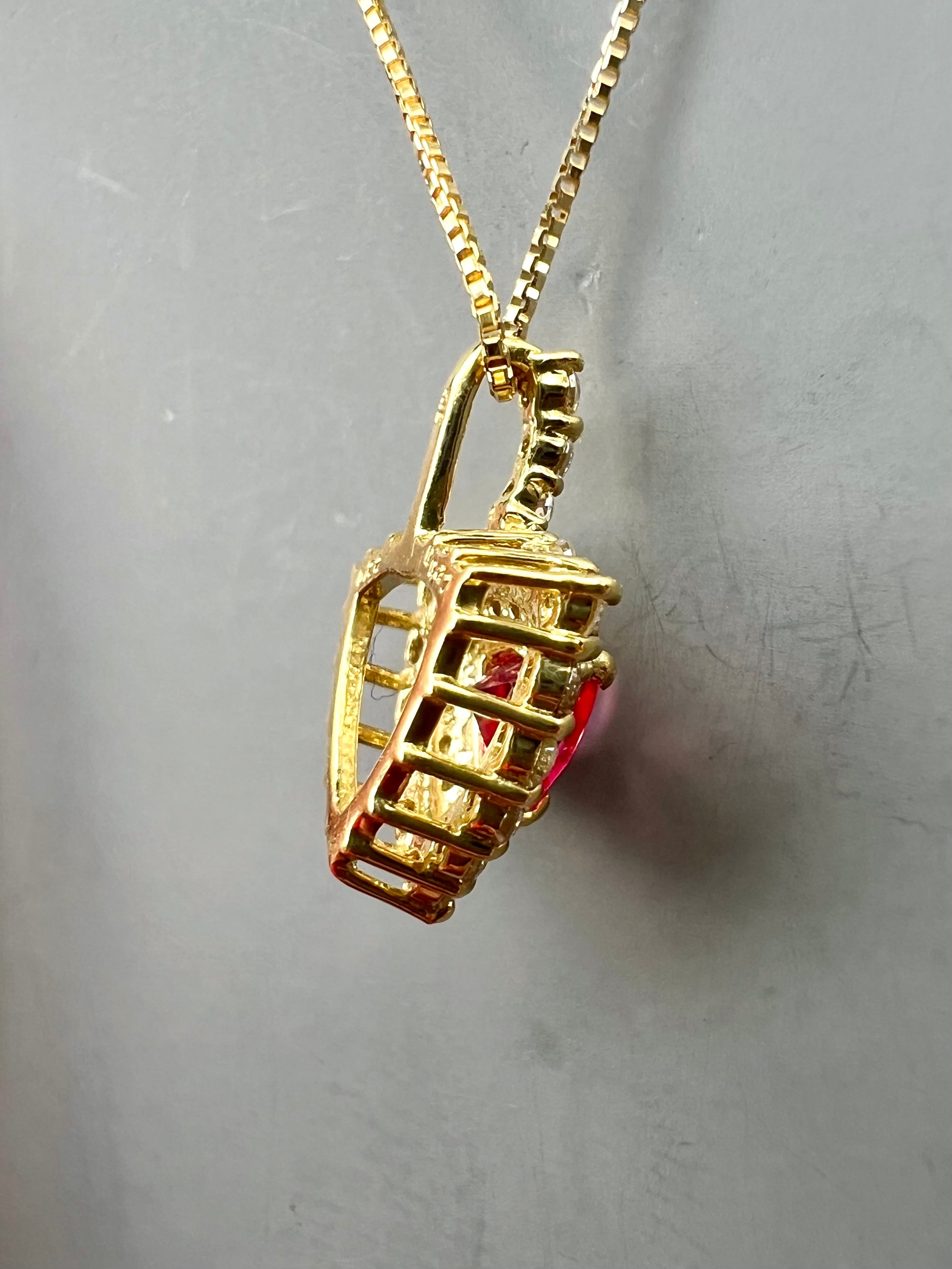 超高発色！AYANA SPINEL 鮮やかアヤナスピネルHOT PINK K18ダイヤモド