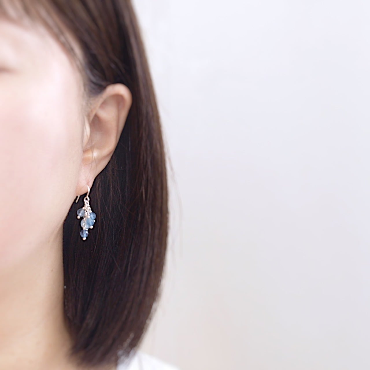 No.222 アクアマリンの揺れるピアス(シルバー) 限定】2色のアクアマリンが揺れるsilver925ピアス・イヤリング