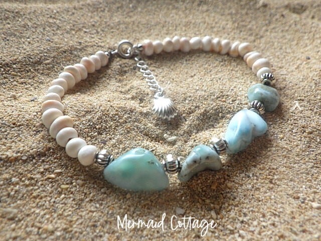 Caribbean Breeze ラリマーとコンクシェルのビーチブレスレット